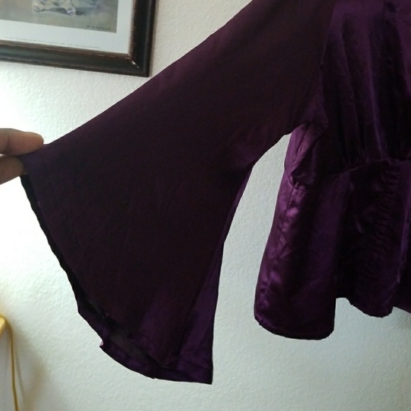 Blouse - Picture 2 of 4